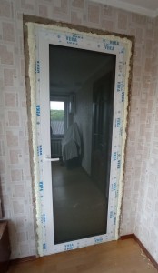 Двері балконні VEKA Softline 70